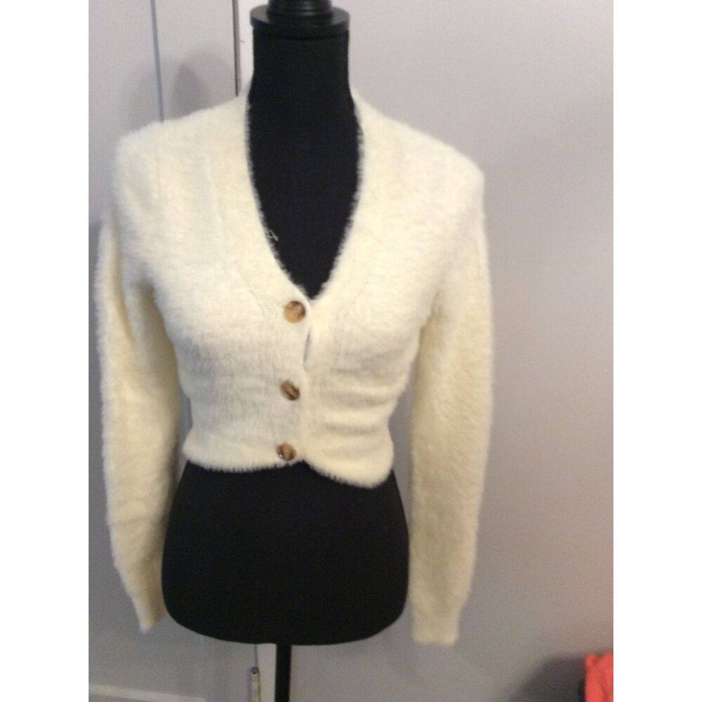 Altar'd State NWOT Cropped Fuzzy Sweater Cardigan Cream XS